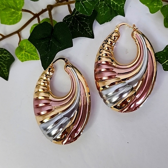 Tri Color Gold Wave Design Large Hoop Earrings New - Picture 1 of 8